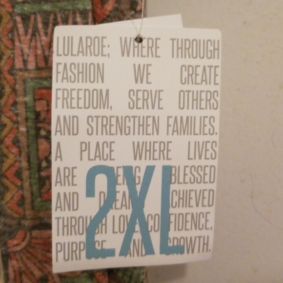 LuLaRoe Classic T 2xl - Picture 3 of 3